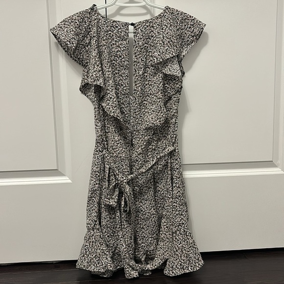 New with tag Big Hit floral ruffle shorts romper - Picture 2 of 2